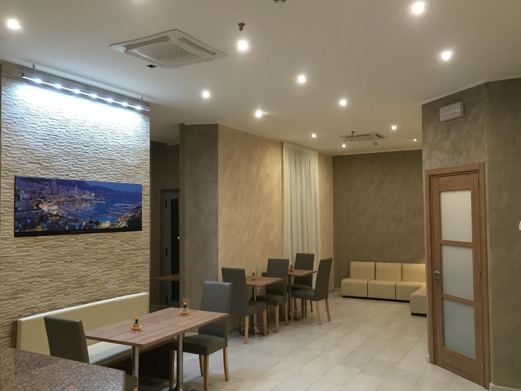 Hotel Montecarlo Milan Bagian luar foto