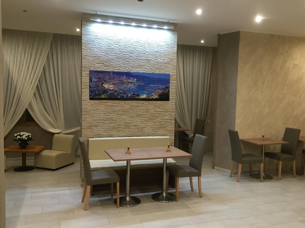 Hotel Montecarlo Milan Bagian luar foto